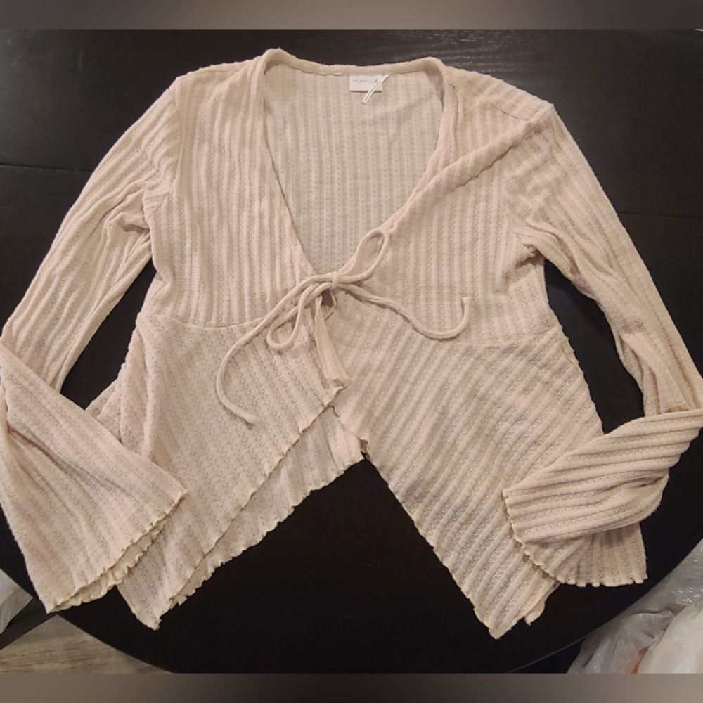 #43 Urban Outfitters Out From Under Flyaway Tie Front Top, Cream, Large - Picture 3 of 10